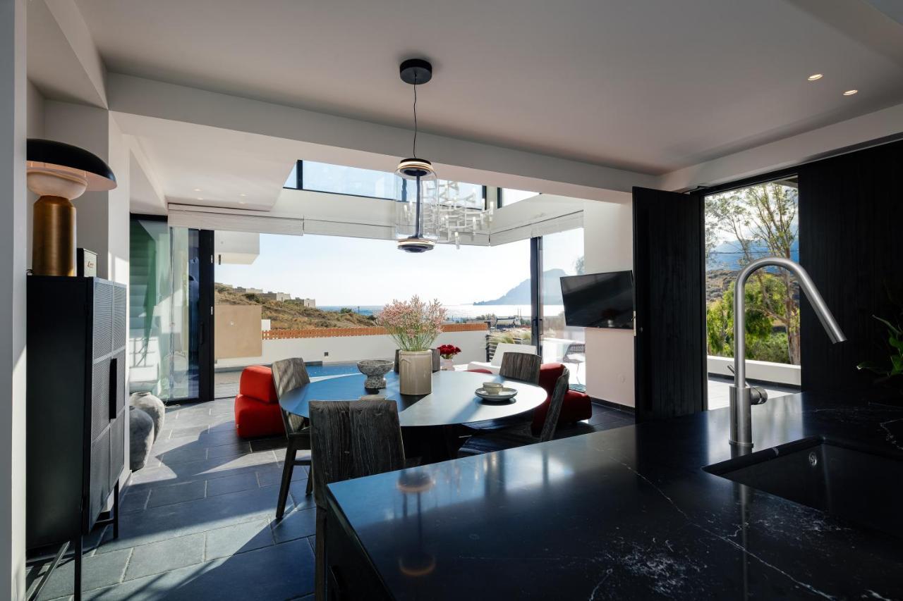 Mayeia Villas Плакиас Екстериор снимка